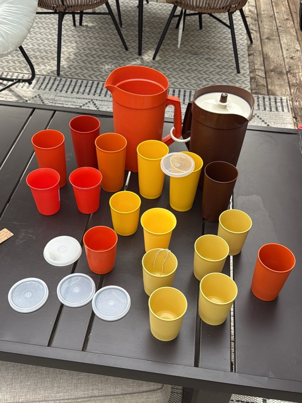 Vintage Assorted 80s harvest Tupperware
Plastic Drinkware Set - Multipack